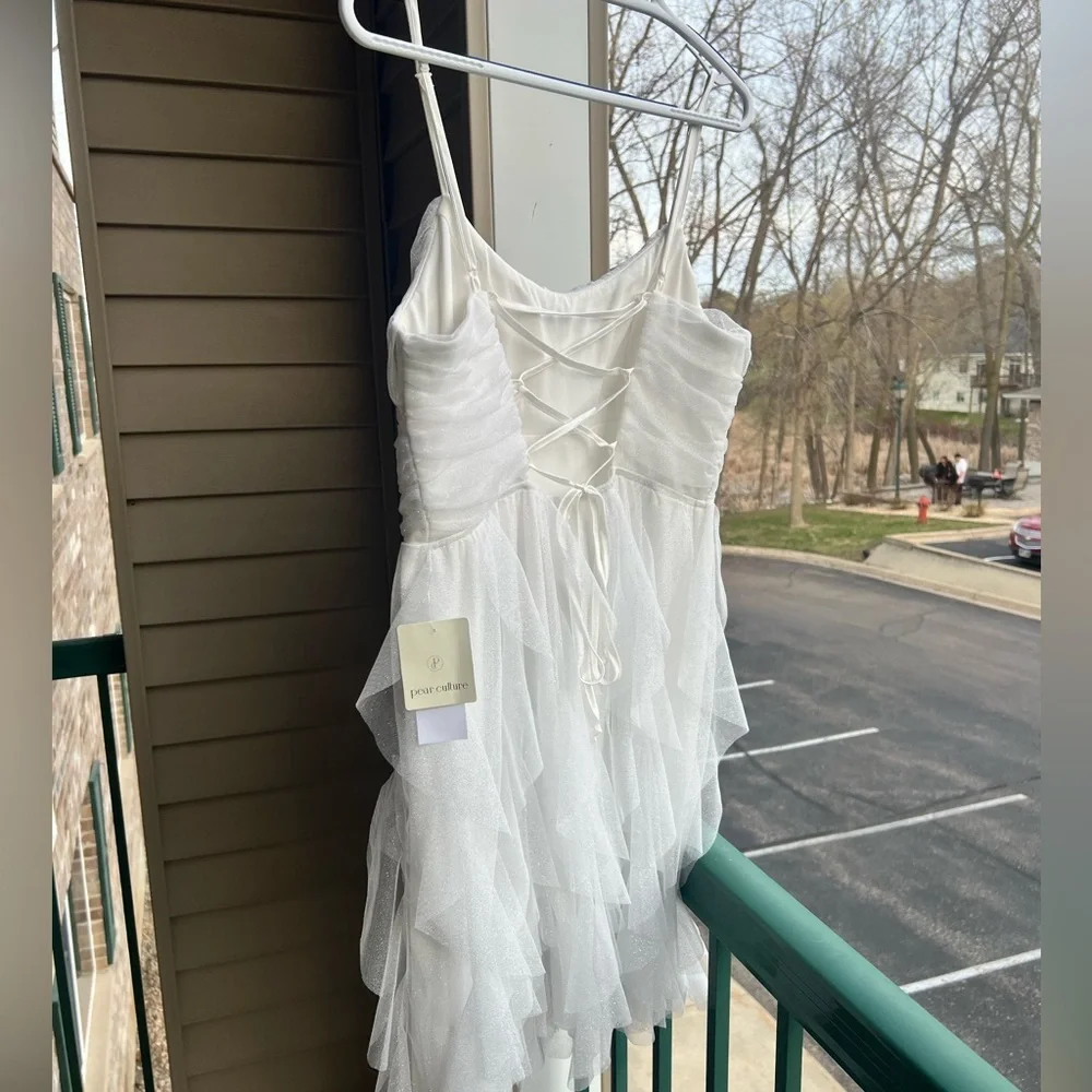🆕 Pear Culture White Ruffle Women’s Spaghetti Strap Wedding Dress 13/14(S,M) - Picture 4 of 12